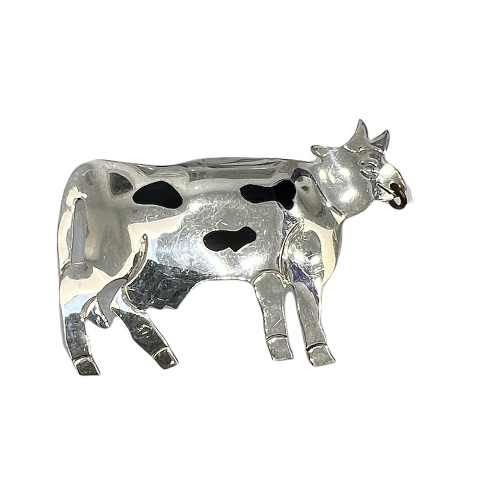 VINTAGE MEXICO STERLING SILVER COW BROOCH WITH BLACK SPOTS & NOSE RING
